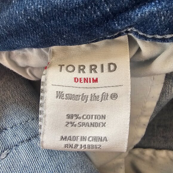 Torrid Denim Overalls Womens 16 Blue Distressed Stretch Jeans Adjustable EUC - Picture 6 of 9